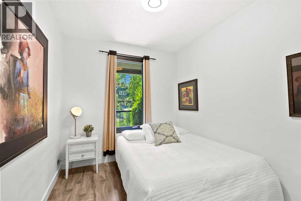 Single Family House Bungalow for Sale in   Avenue NW Sunnyside Calgary 