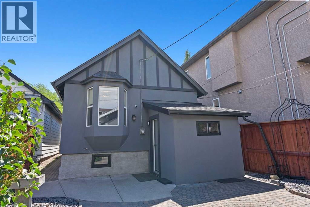 Single Family House Bungalow for Sale in   Avenue NW Sunnyside Calgary 