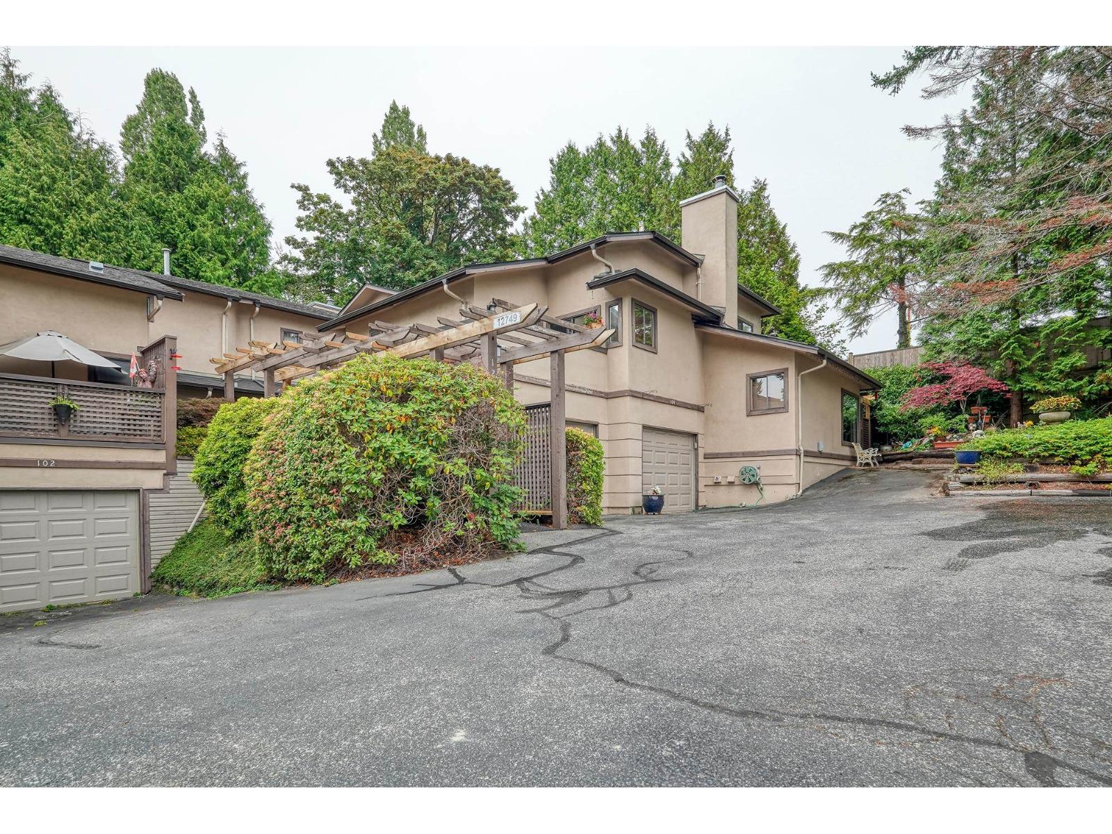 Photo 1 of 103 12749 16 Avenue, Surrey BC