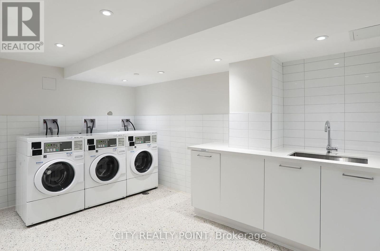 Photo 10 of 606 485 Huron Street, Toronto ON