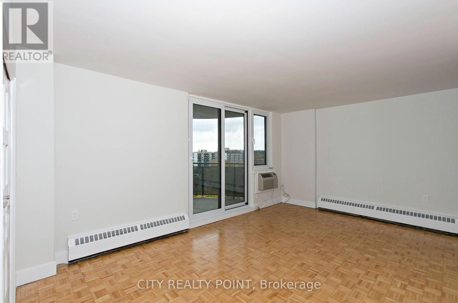 Photo 13 of 606 485 Huron Street, Toronto ON