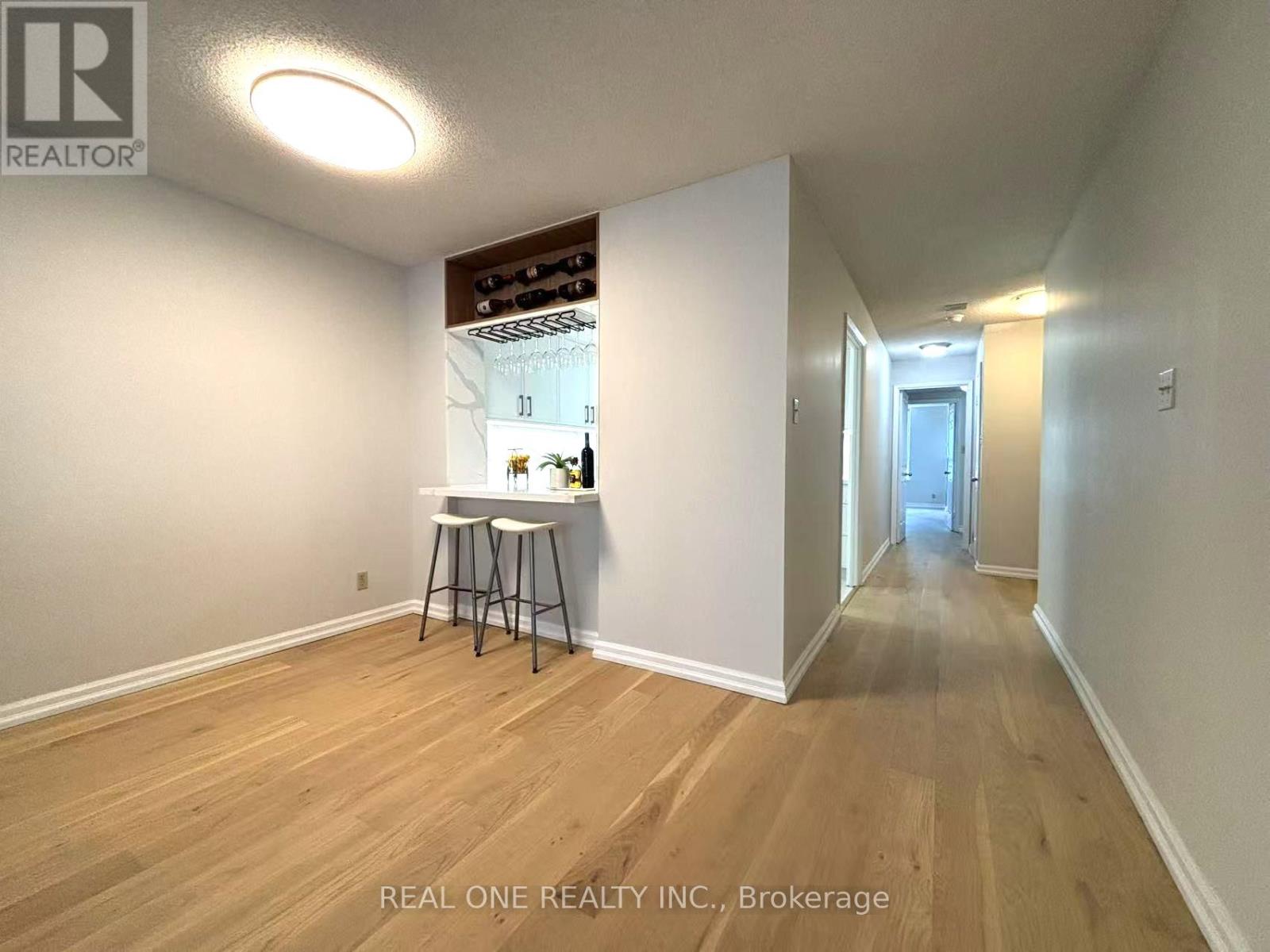 Photo 43 of 1012 711 Bay Street, Toronto ON