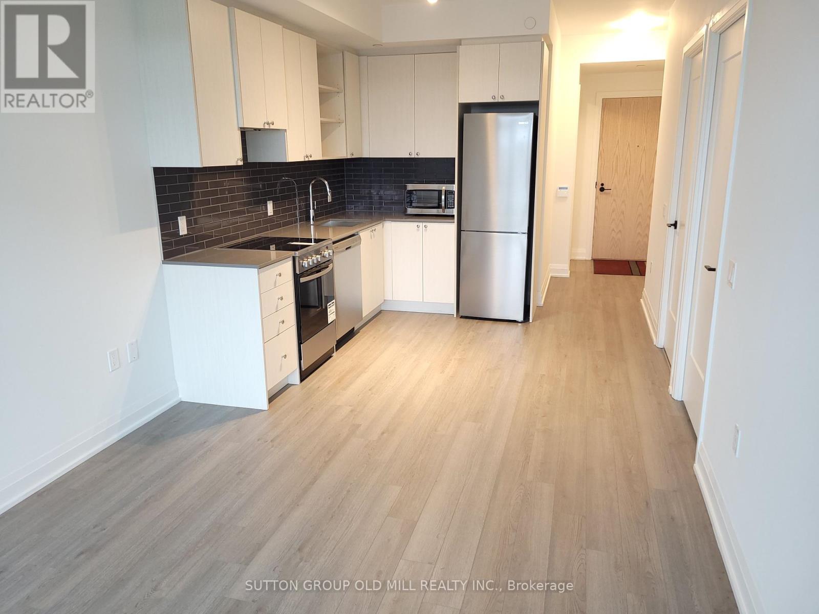Photo 6 of 417 50 George Butchart Drive, Toronto ON