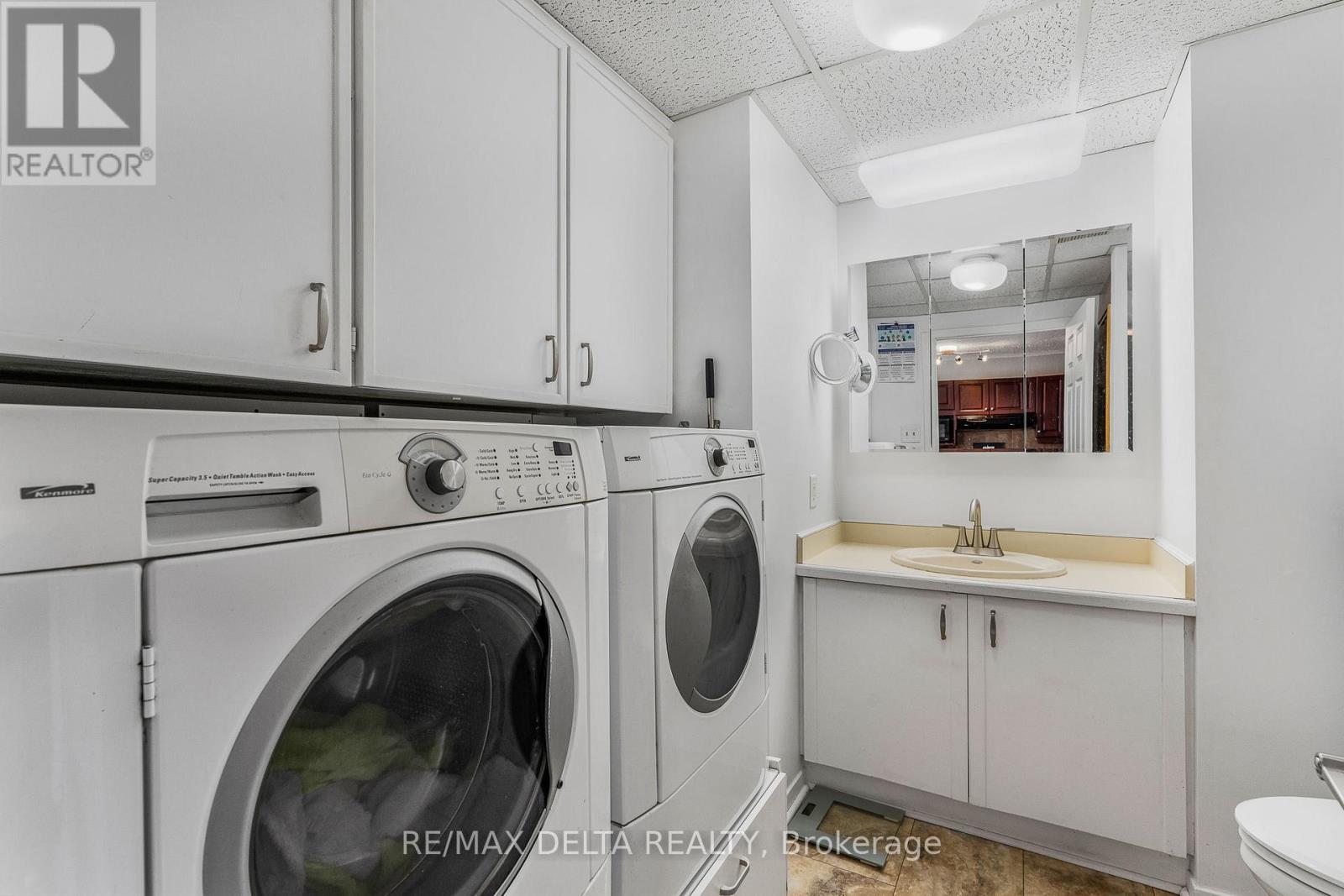 Photo 18 of 1115 Cholette Crescent, Ottawa ON
