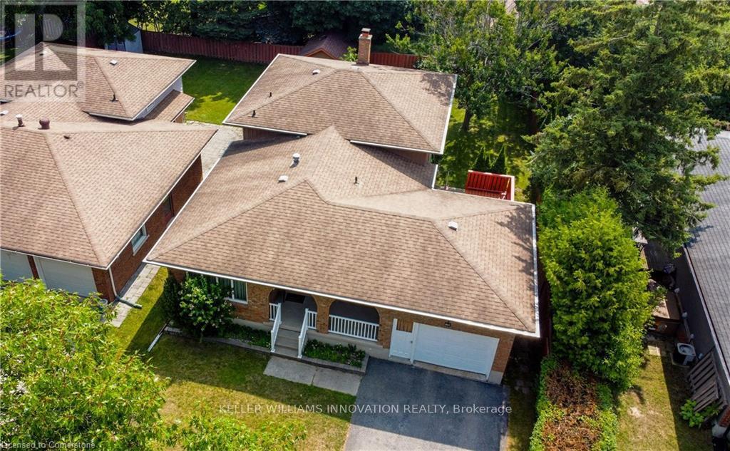 Photo 14 of 641 Black Oak Crescent, Waterloo ON
