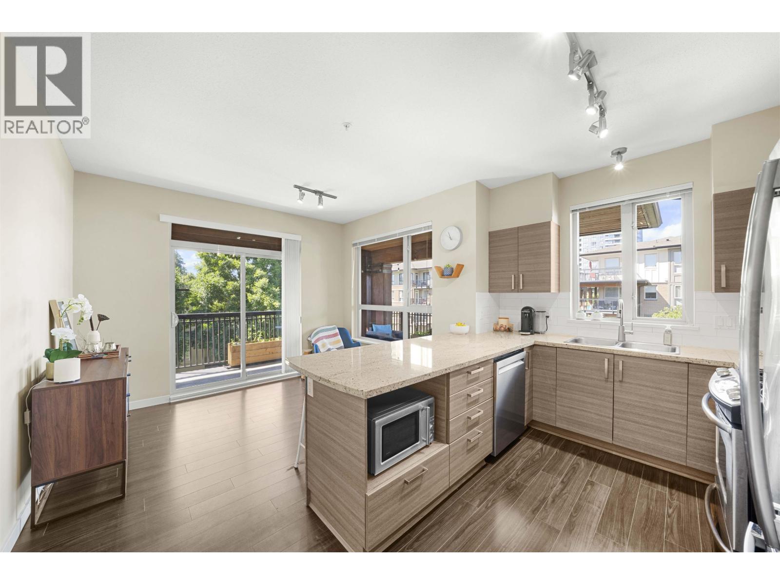 Photo 13 of 310 1153 Kensal Place, Coquitlam BC