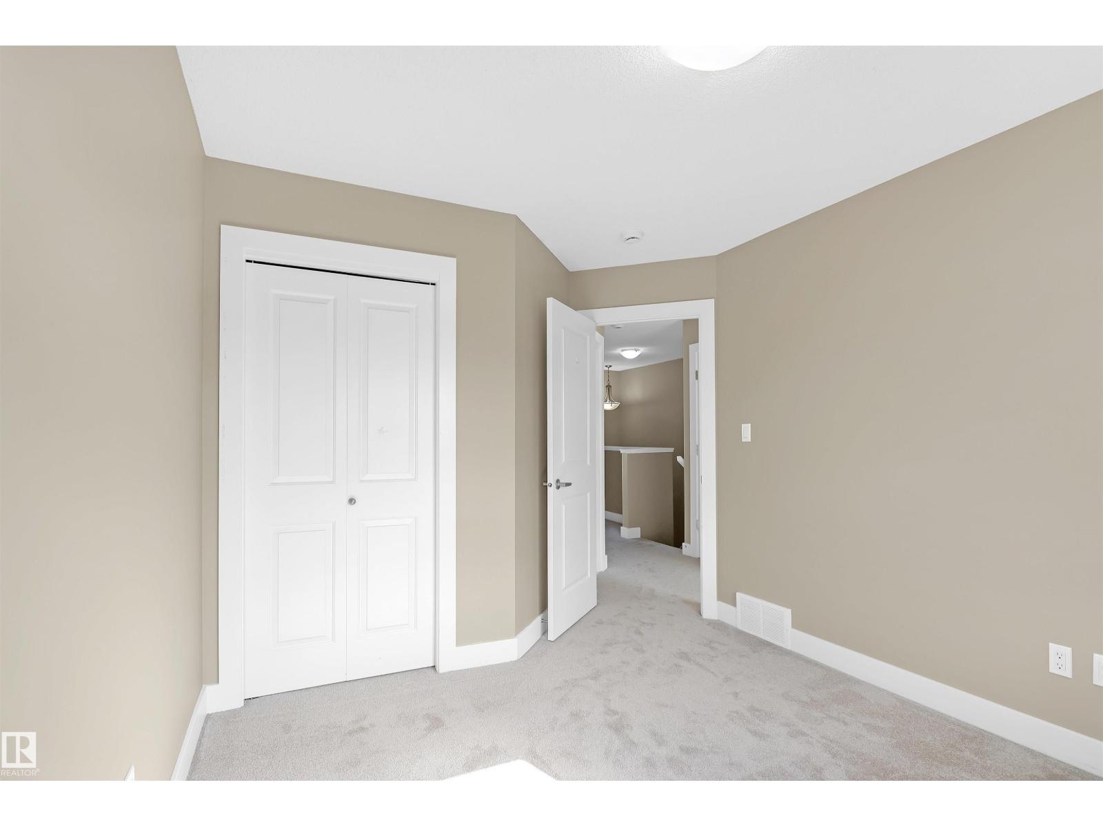 Photo 25 of 2126 24 St Nw, Edmonton AB