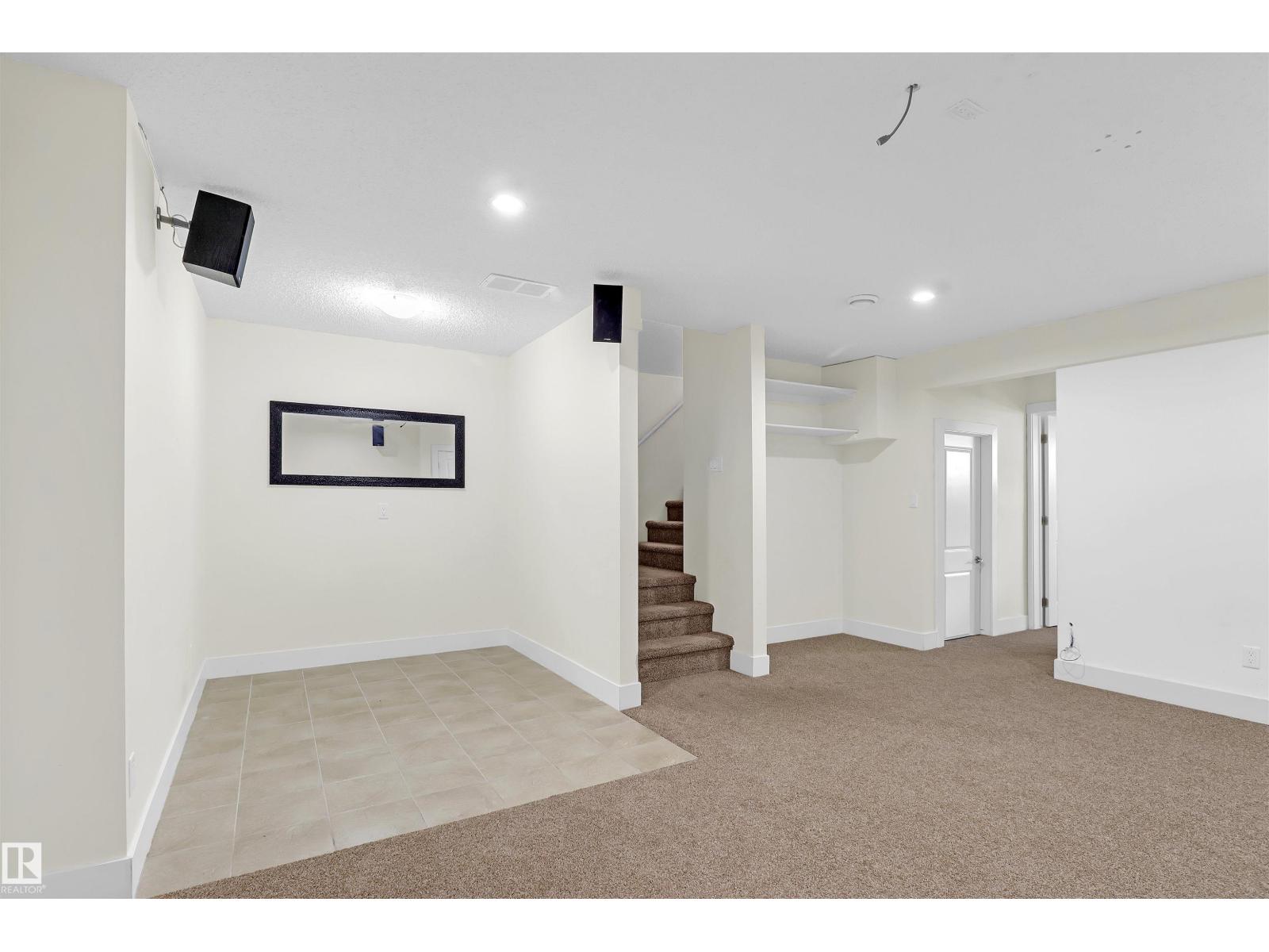 Photo 27 of 2126 24 St Nw, Edmonton AB