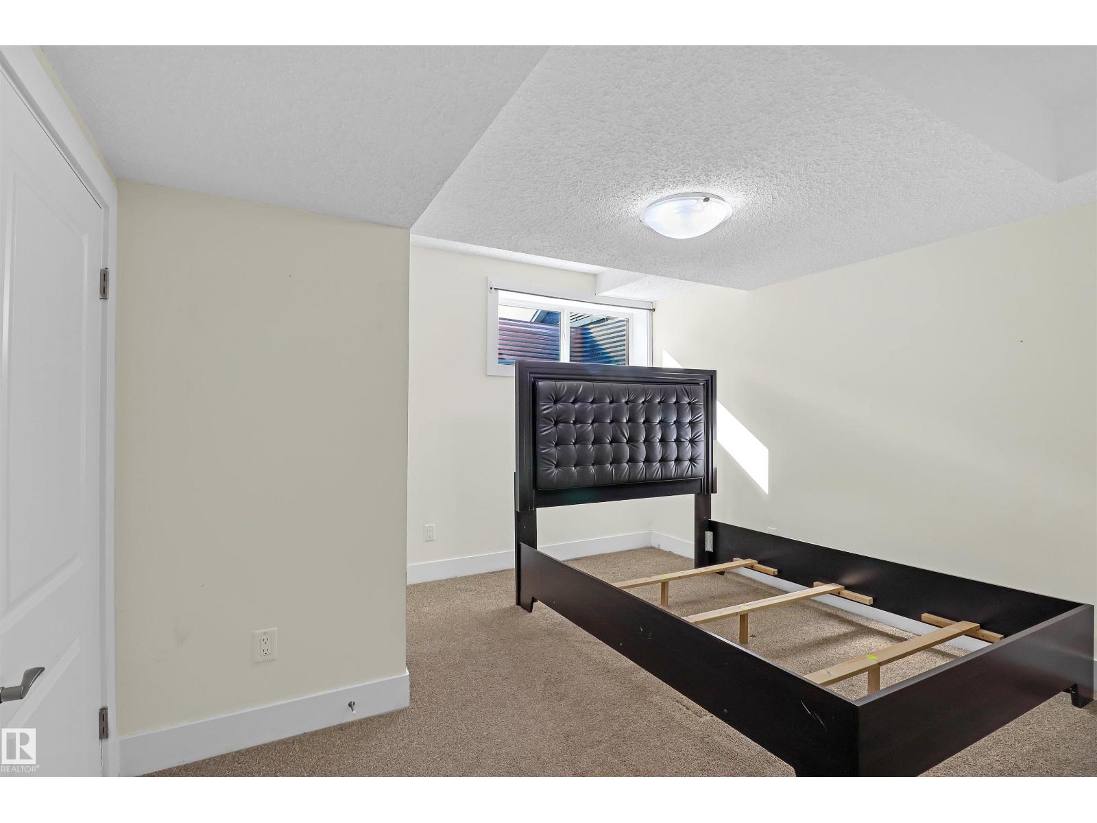 Photo 29 of 2126 24 St Nw, Edmonton AB