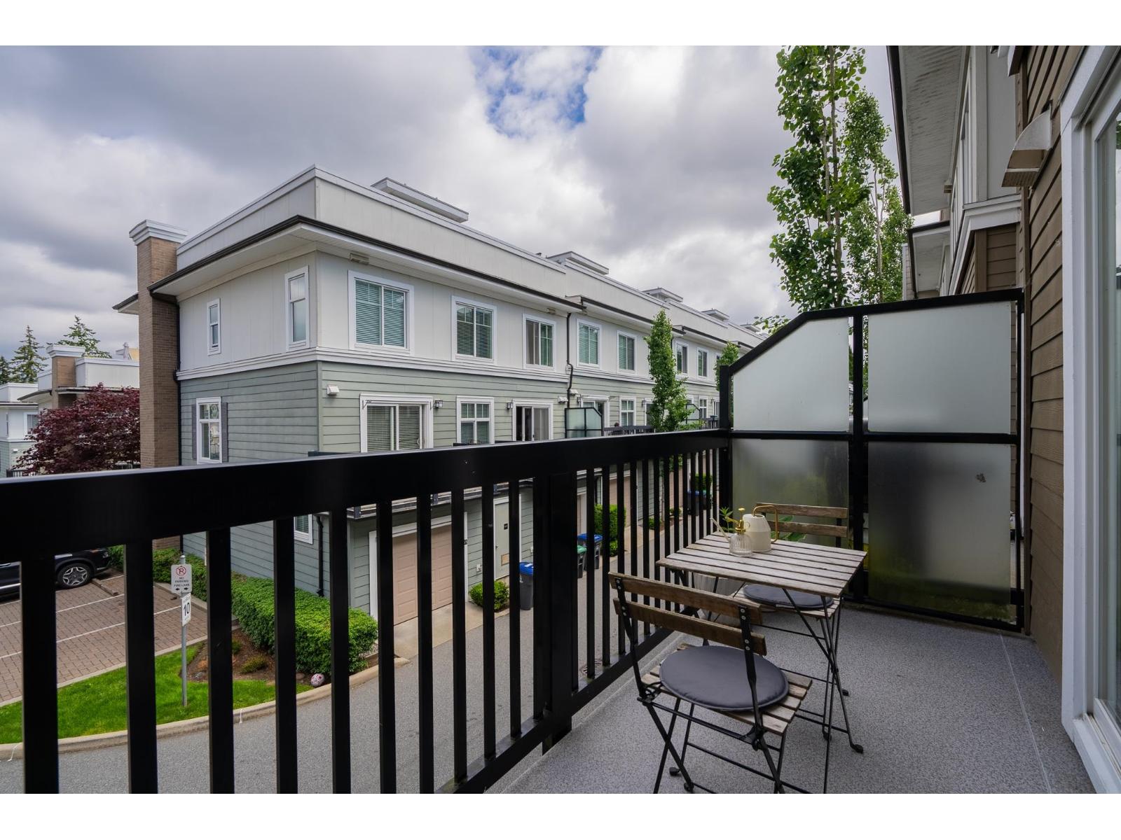Photo 16 of 15 15833 26 Avenue, Surrey BC