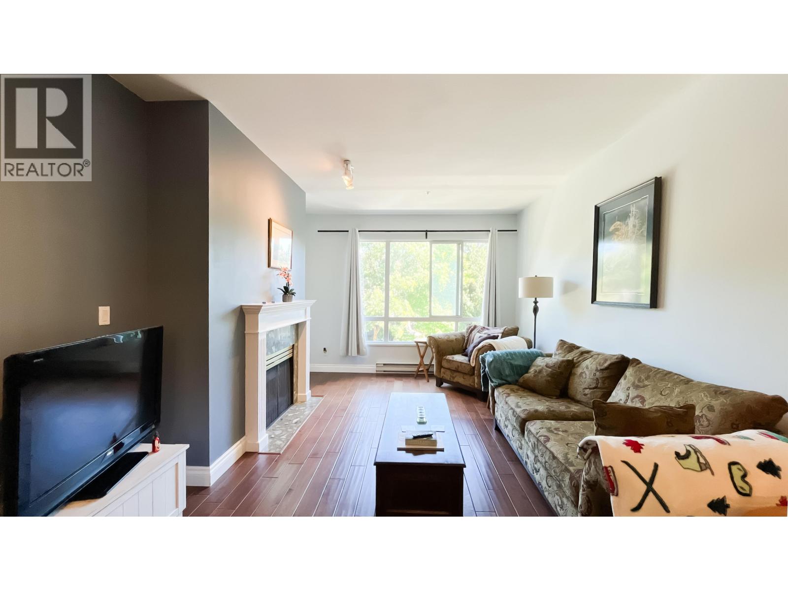 Photo 5 of 308 5735 Hampton Place, Vancouver BC