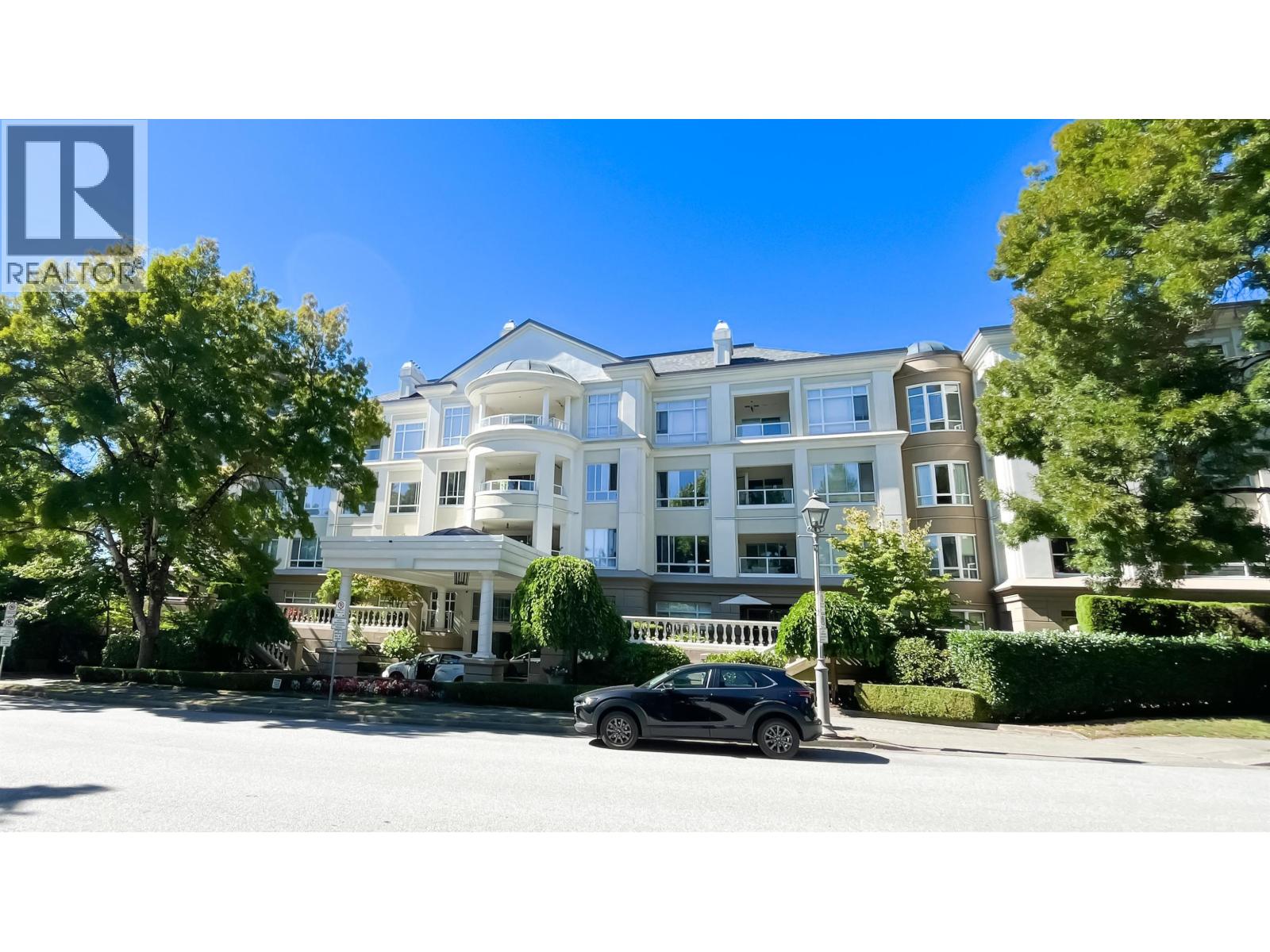 Photo 2 of 308 5735 Hampton Place, Vancouver BC