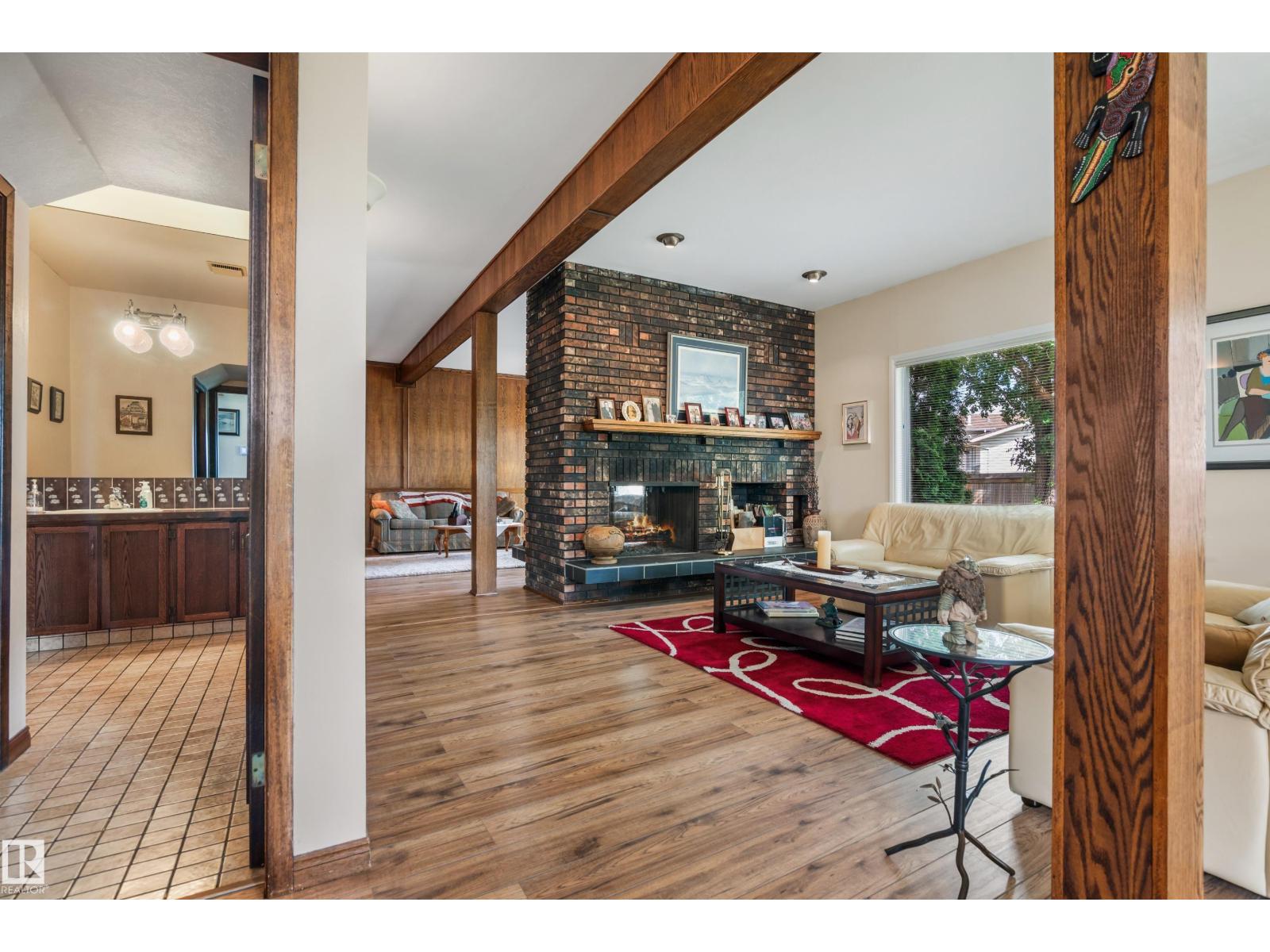 Photo 17 of 16737 110 St Nw, Edmonton AB