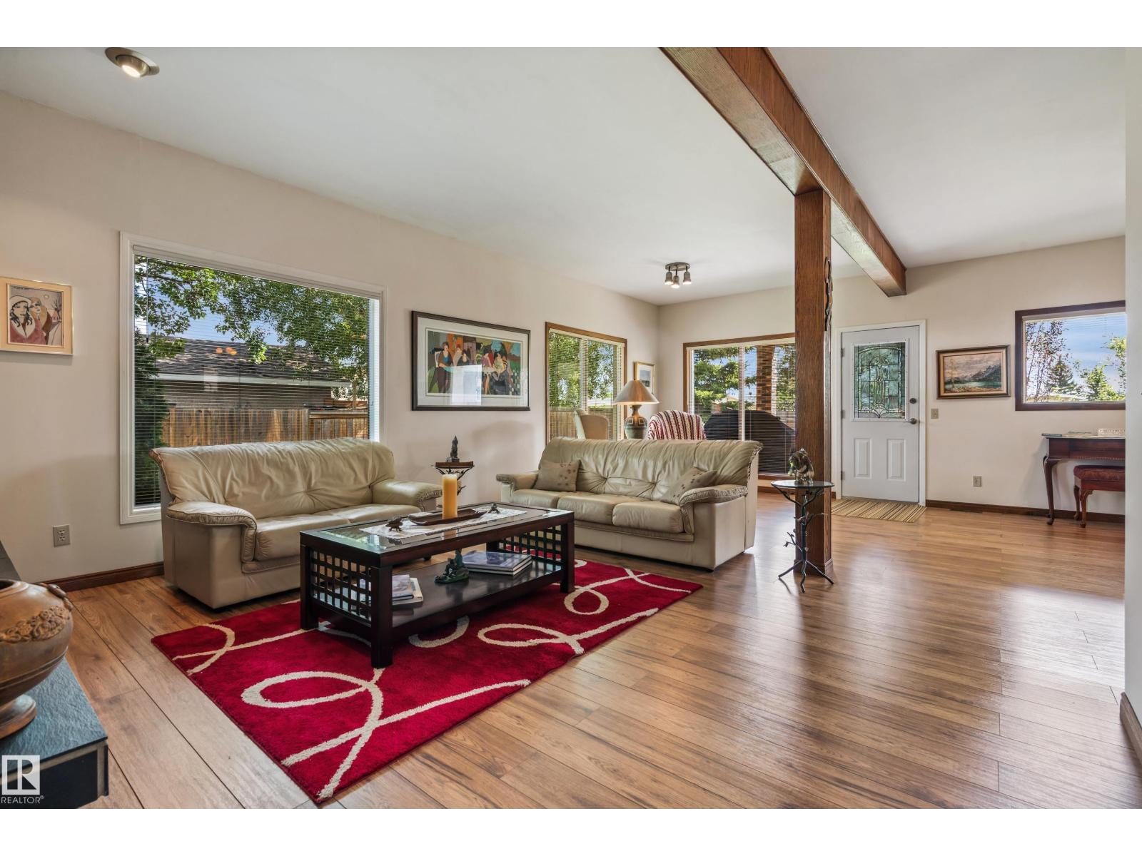 Photo 18 of 16737 110 St Nw, Edmonton AB