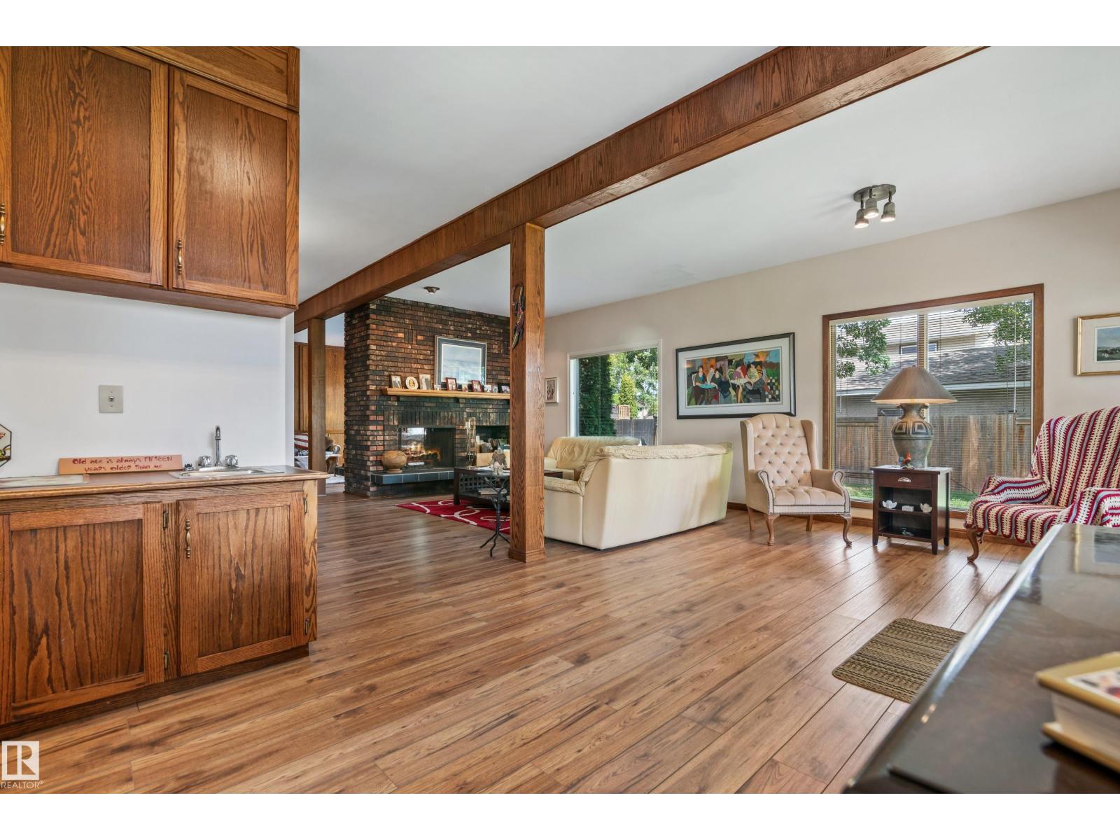 Photo 20 of 16737 110 St Nw, Edmonton AB