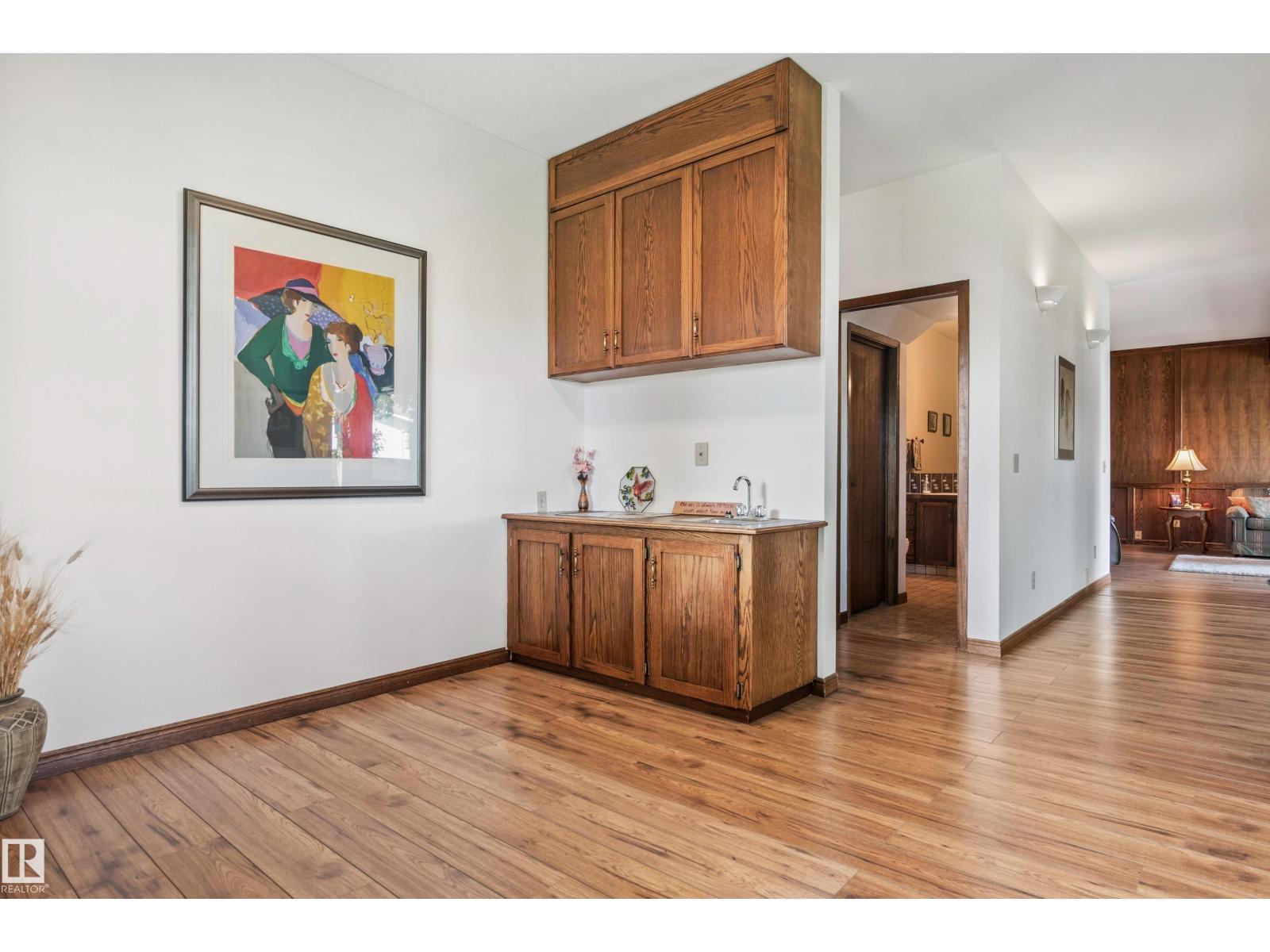 Photo 22 of 16737 110 St Nw, Edmonton AB