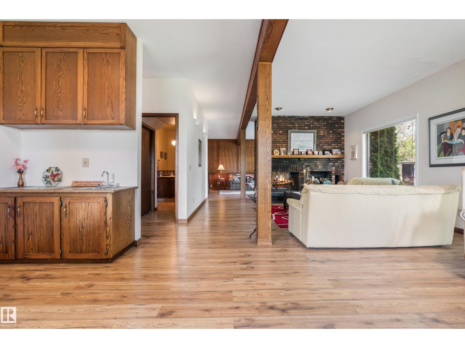 Photo 24 of 16737 110 St Nw, Edmonton AB