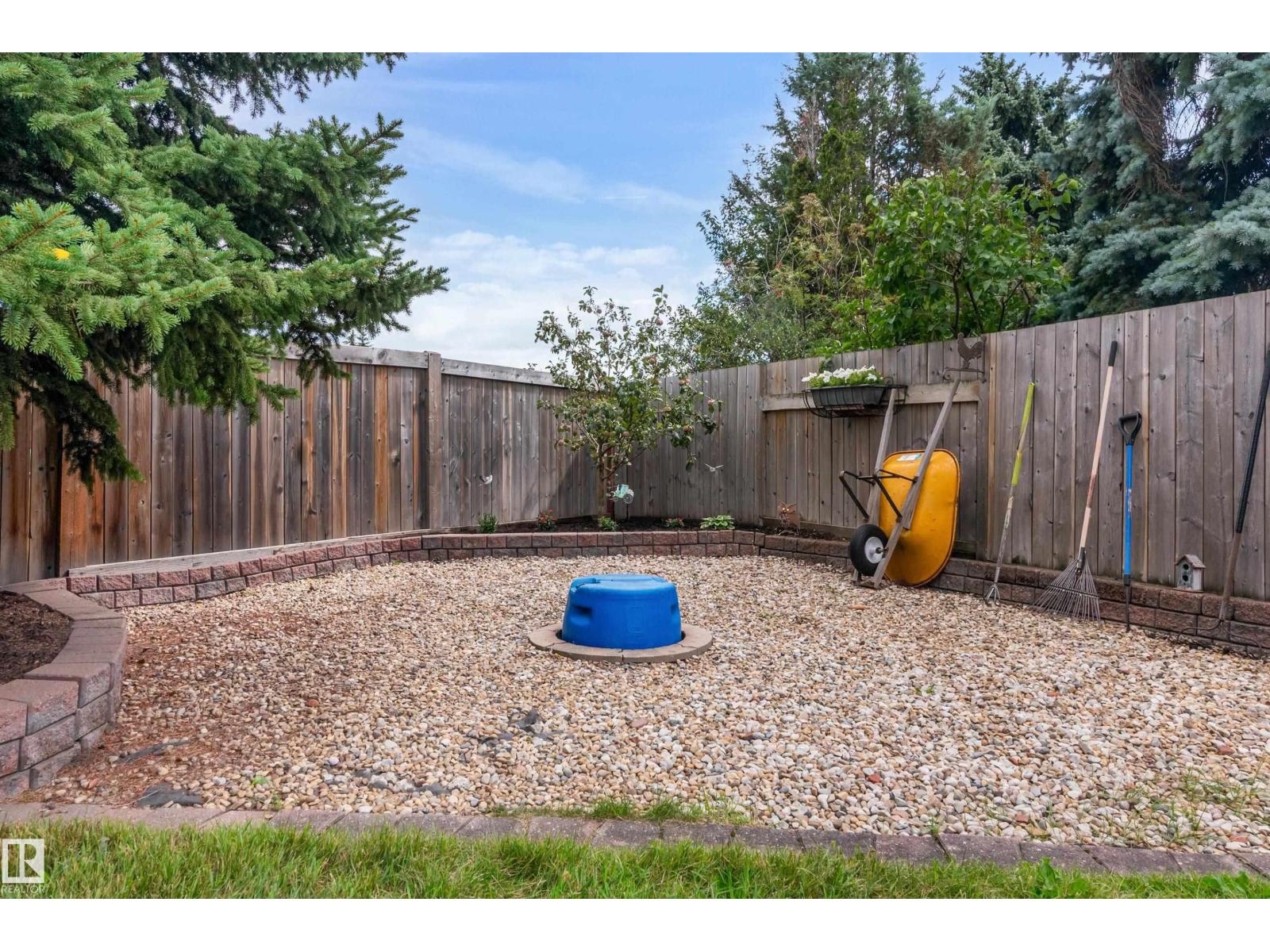 Photo 43 of 16737 110 St Nw, Edmonton AB