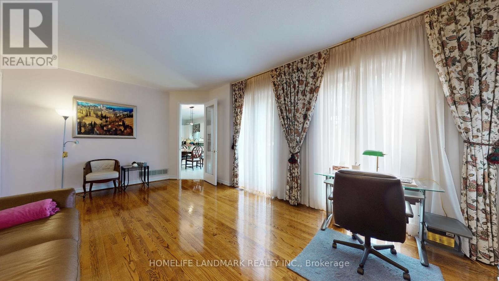 Photo 12 of 411 Cummer Avenue, Toronto ON