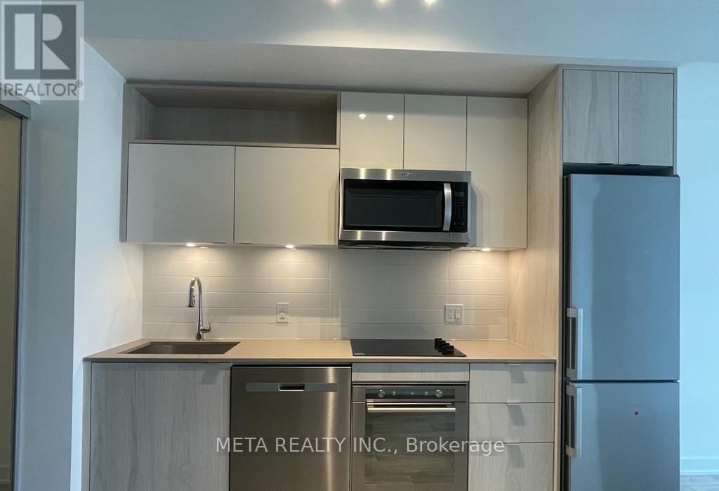 Photo 2 of 621 60 Princess Street, Toronto ON