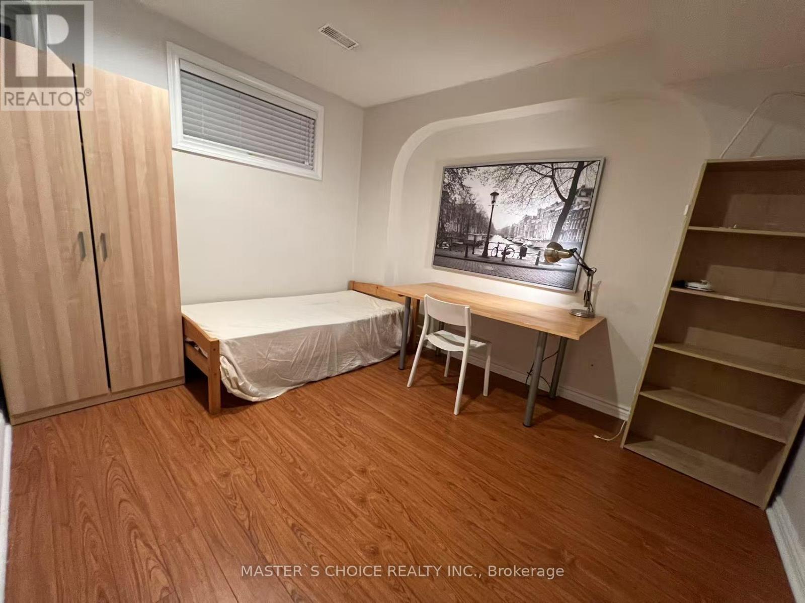 Photo 5 of Unit B 54 Cliffwood Road, Toronto ON