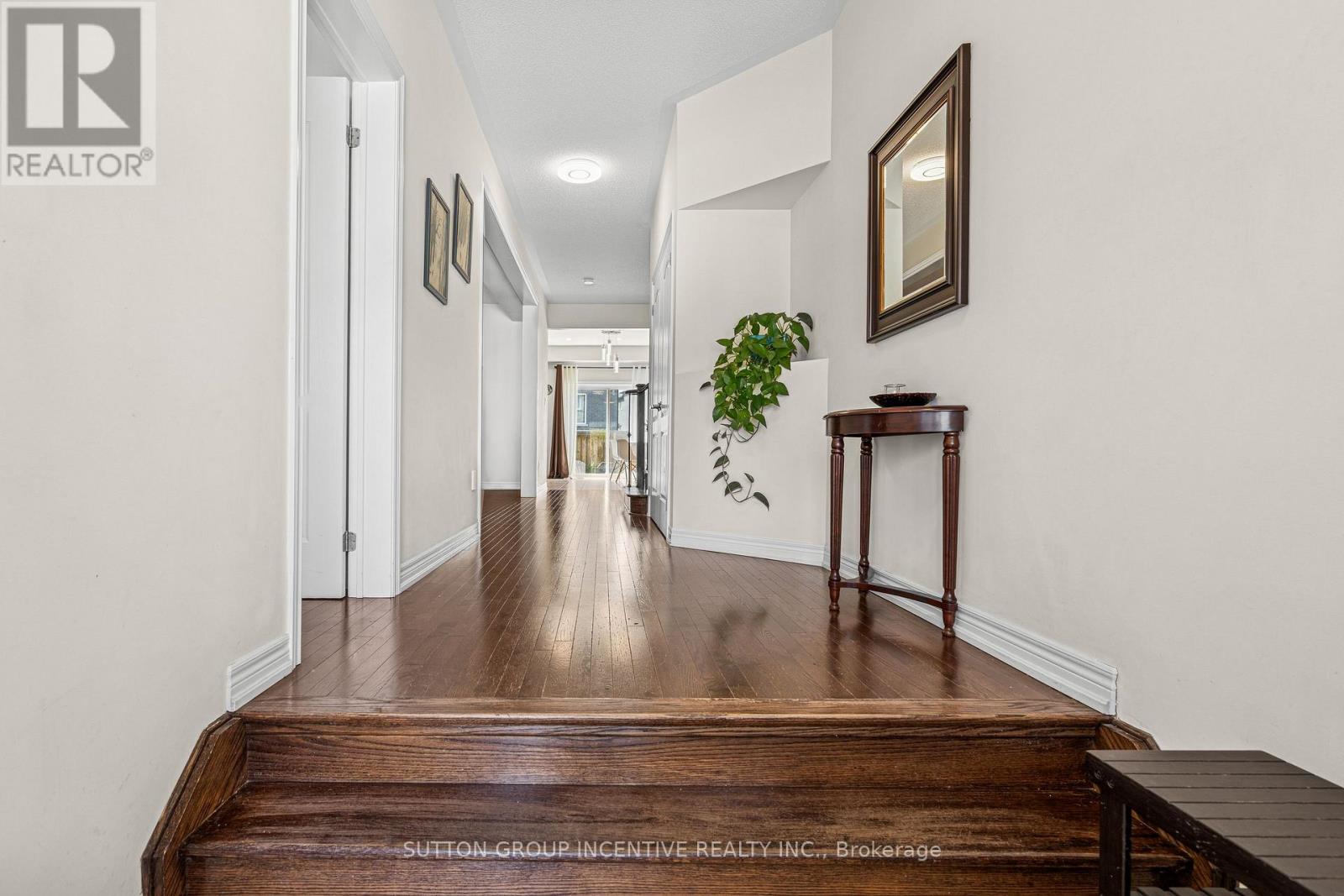 Photo 2 of 1322 Bardeau Street, Innisfil ON