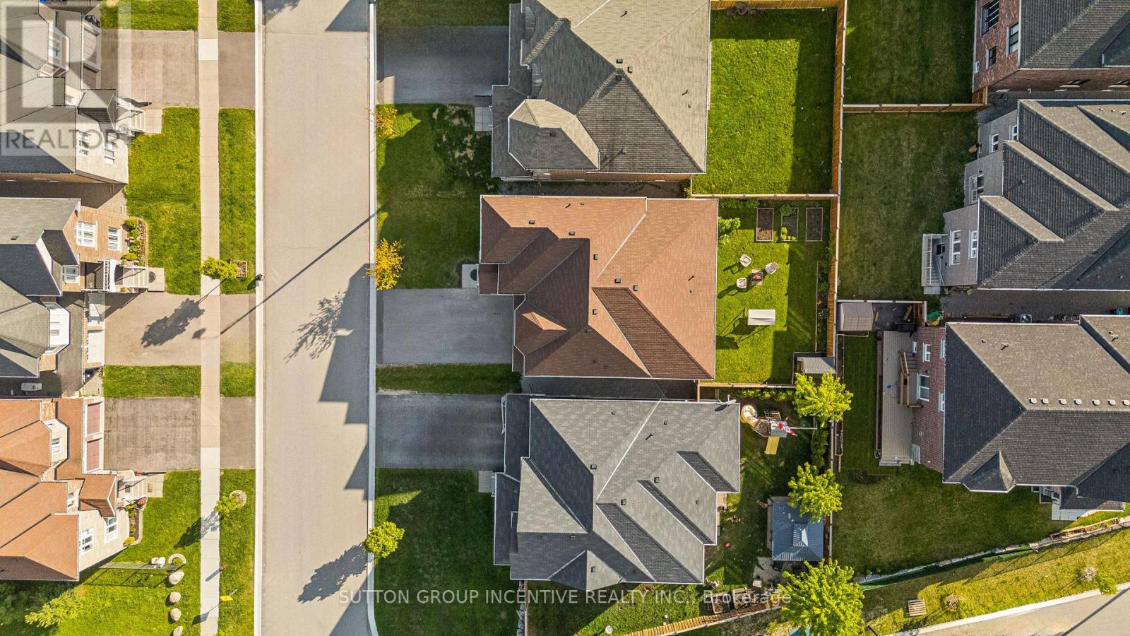 Photo 28 of 1322 Bardeau Street, Innisfil ON