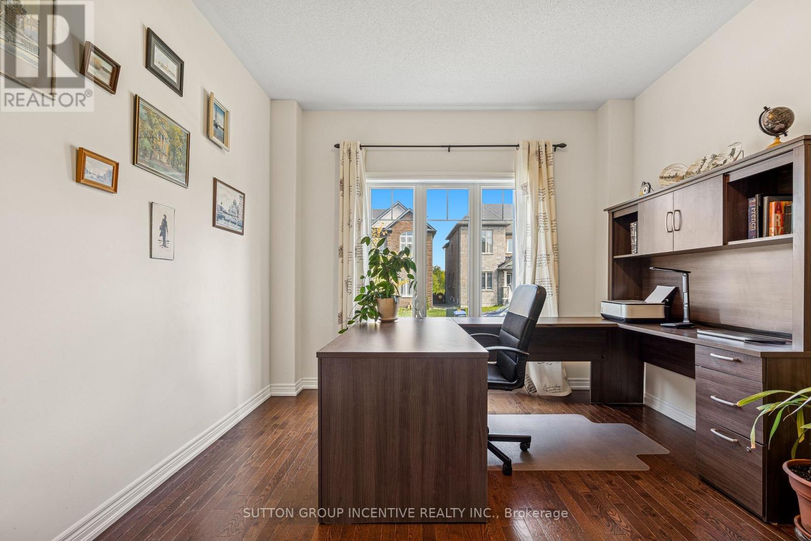 Photo 4 of 1322 Bardeau Street, Innisfil ON