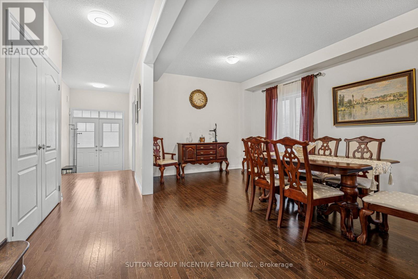Photo 5 of 1322 Bardeau Street, Innisfil ON