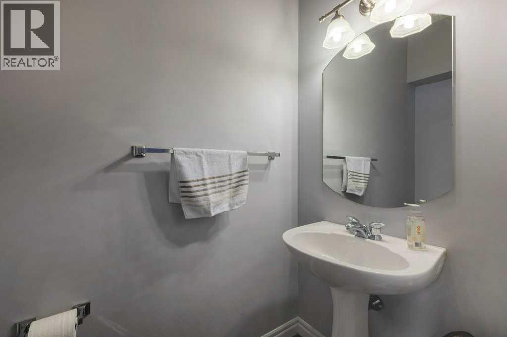 Photo 12 of 540 Panatella Court Nw, Calgary AB