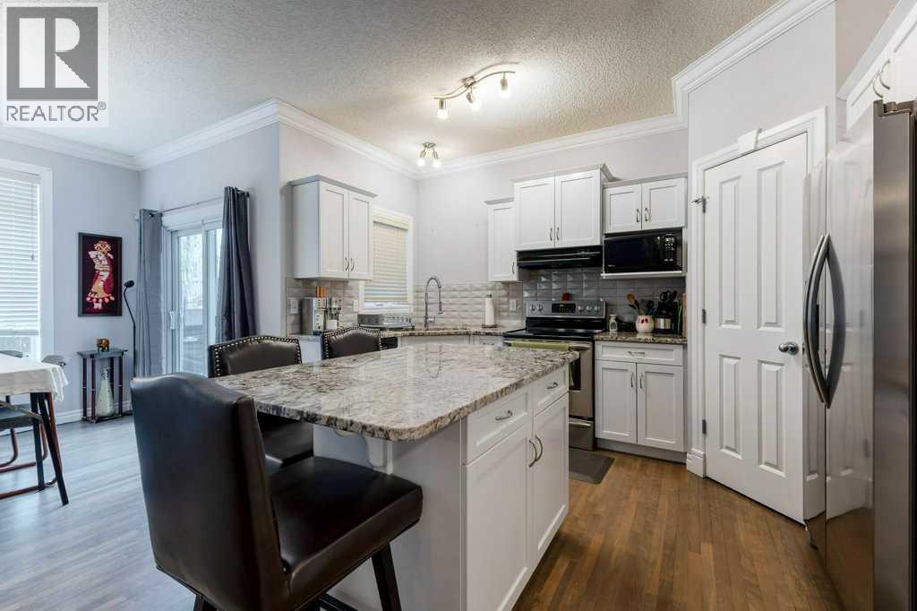 Photo 7 of 540 Panatella Court Nw, Calgary AB
