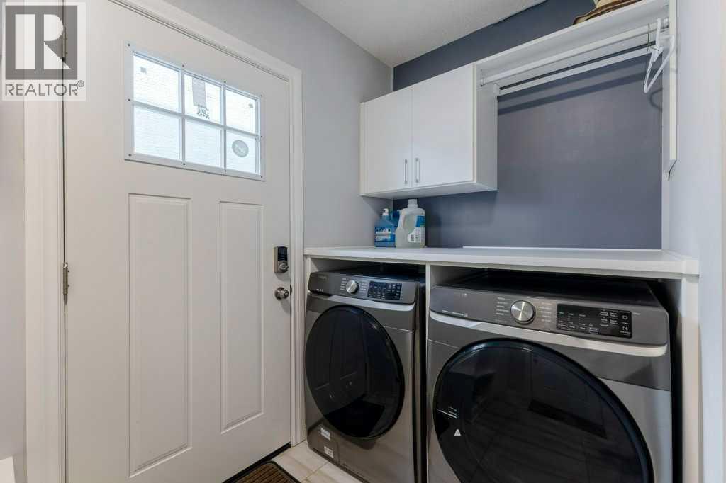Photo 13 of 540 Panatella Court Nw, Calgary AB
