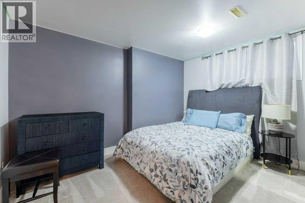 Photo 32 of 540 Panatella Court Nw, Calgary AB