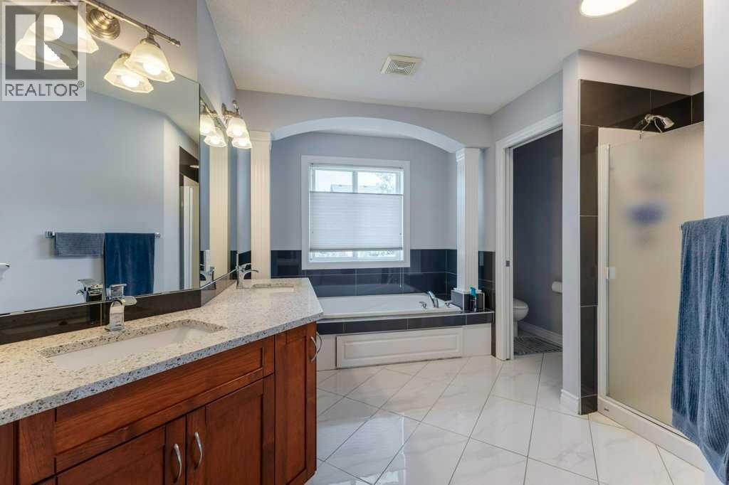 Photo 21 of 540 Panatella Court Nw, Calgary AB