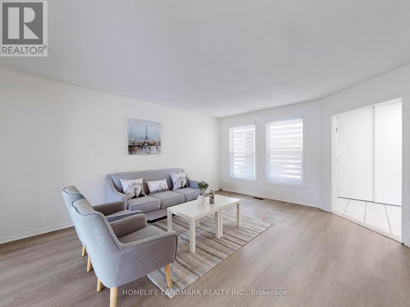 Photo 21 of 120 Ravenscroft Road, Ajax ON