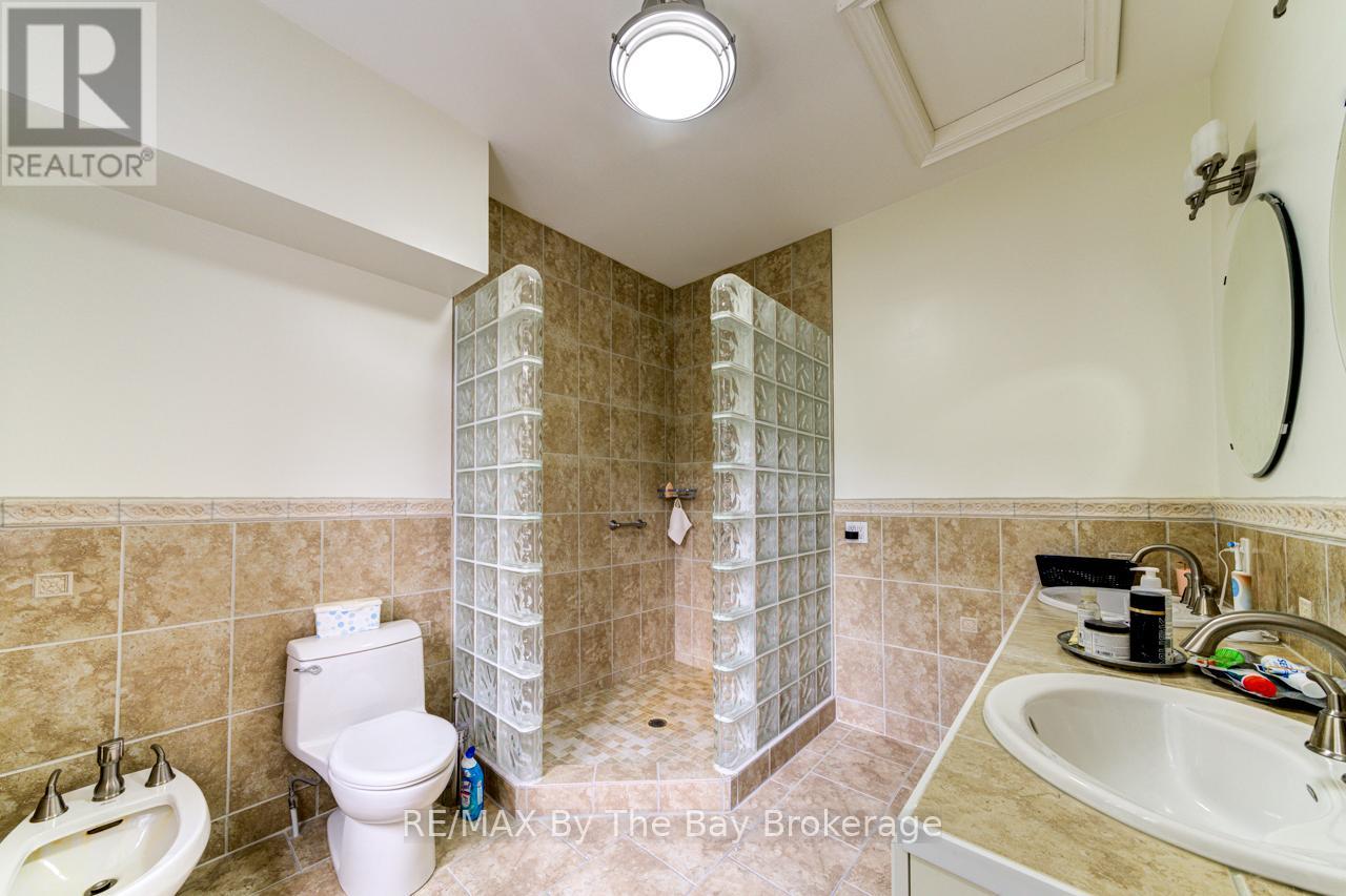 Photo 24 of 28 Bridlewood Crescent, Wasaga Beach ON
