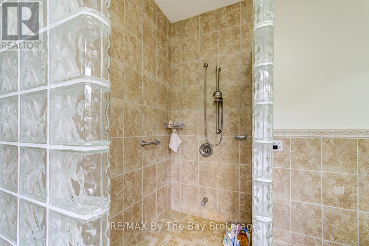 Photo 26 of 28 Bridlewood Crescent, Wasaga Beach ON
