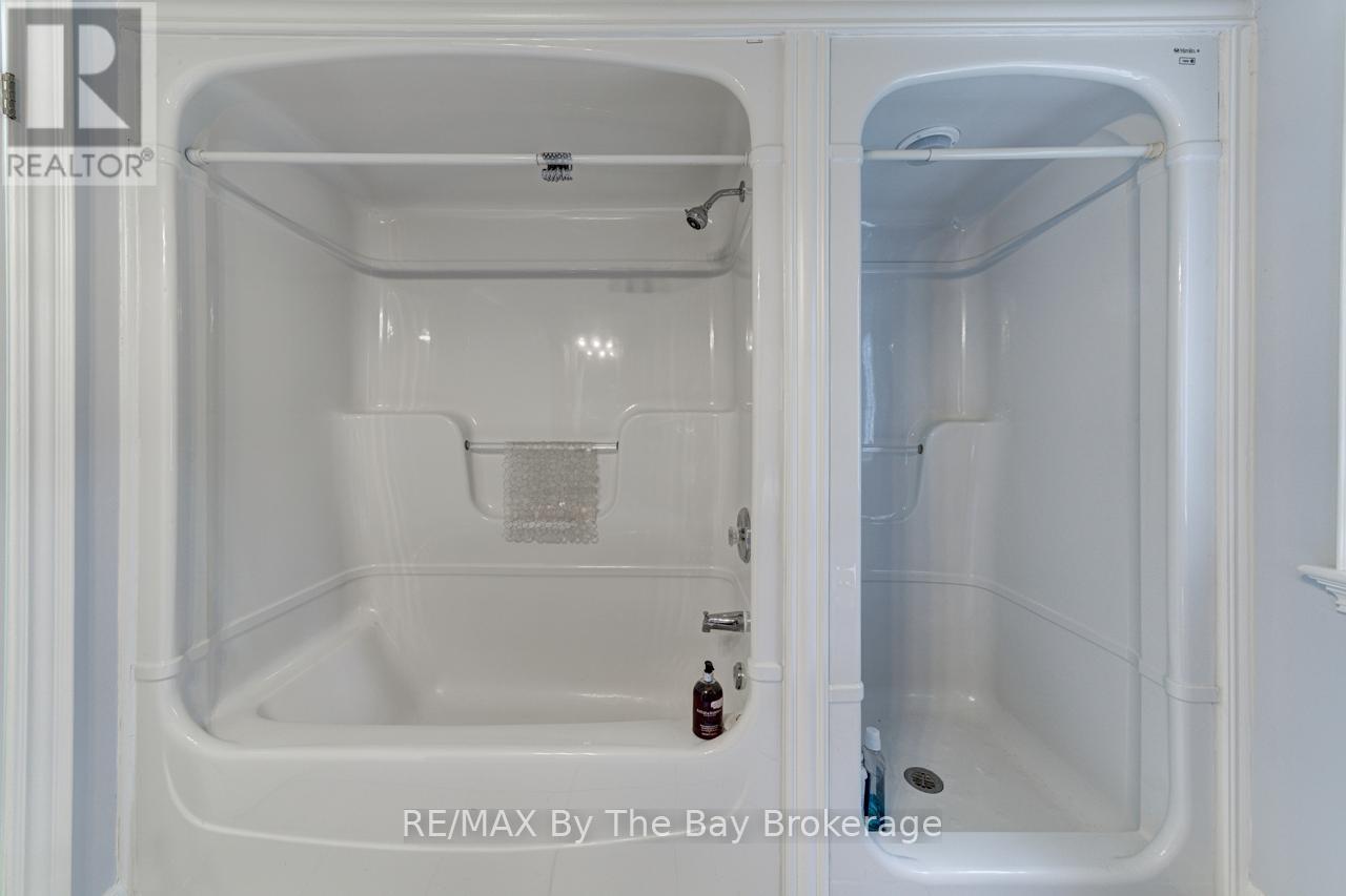 Photo 31 of 28 Bridlewood Crescent, Wasaga Beach ON