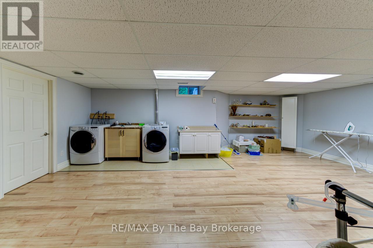 Photo 35 of 28 Bridlewood Crescent, Wasaga Beach ON