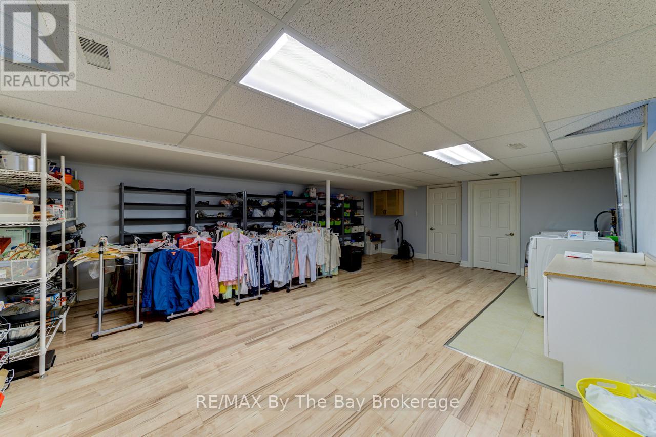Photo 36 of 28 Bridlewood Crescent, Wasaga Beach ON