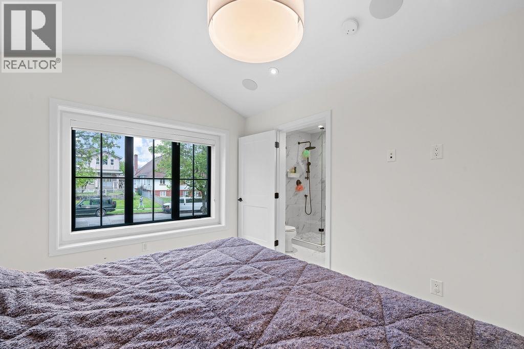 Photo 22 of 2476 E Pender Street, Vancouver BC