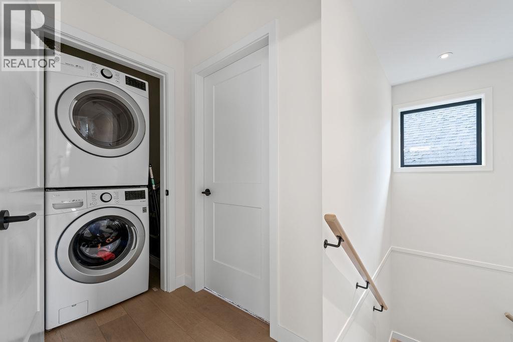 Photo 20 of 2476 E Pender Street, Vancouver BC