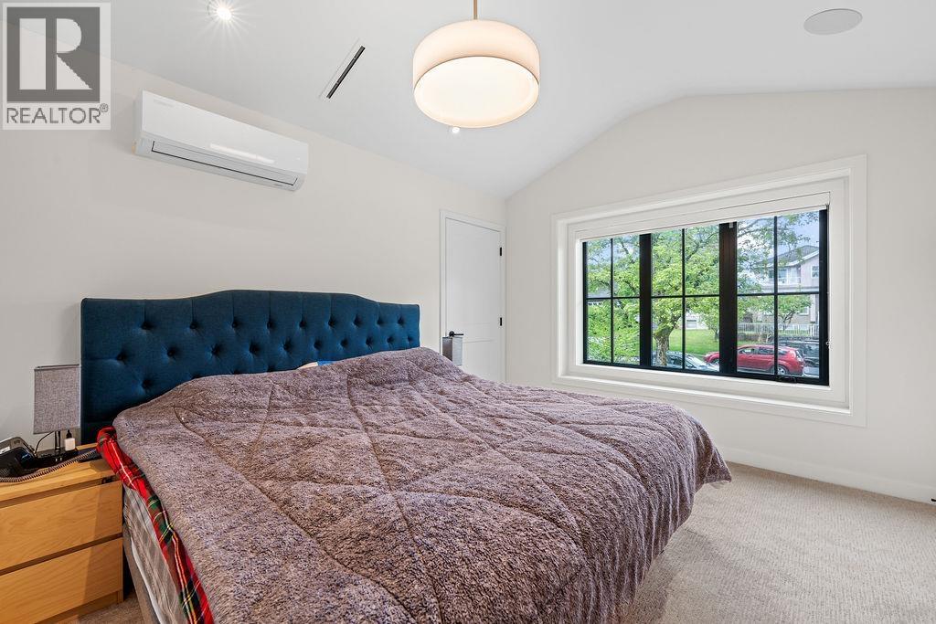 Photo 21 of 2476 E Pender Street, Vancouver BC