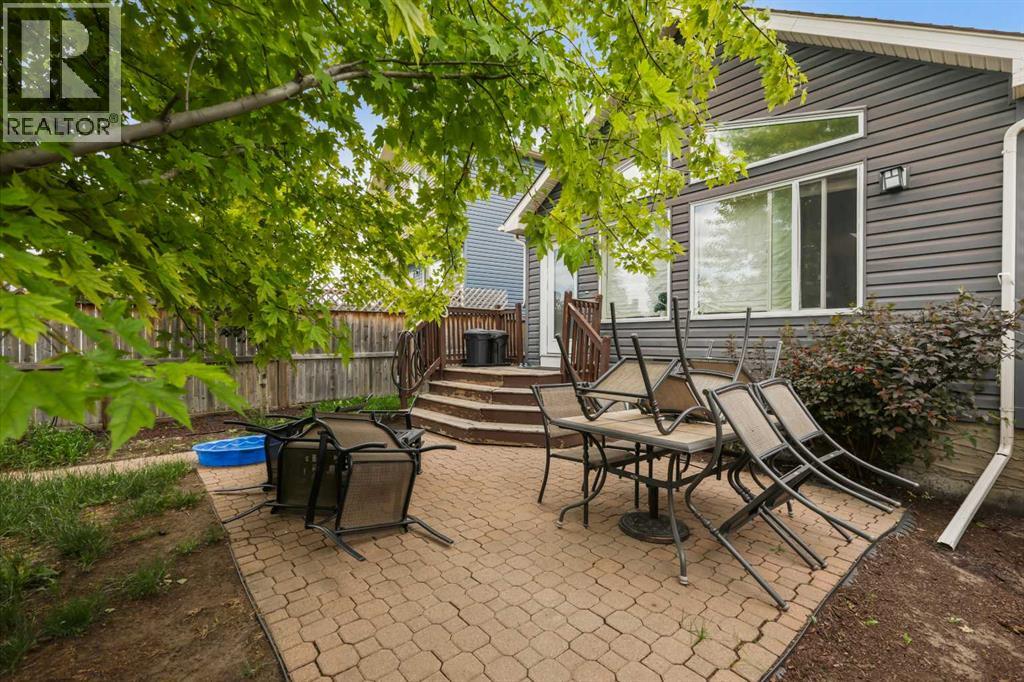 Photo 2 of 95 New Brighton Landing Se, Calgary AB