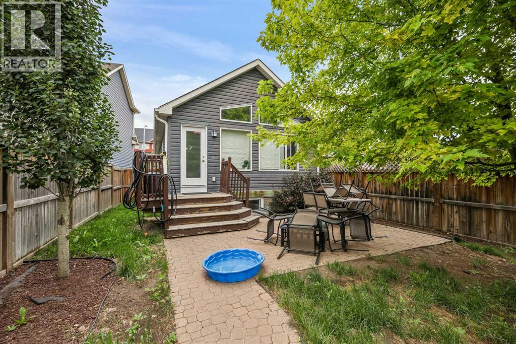 Photo 3 of 95 New Brighton Landing Se, Calgary AB
