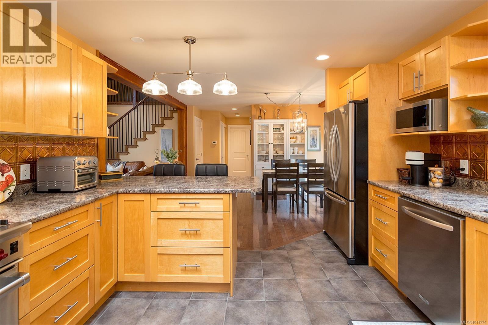 Photo 15 of 1633 Cole Rd, Sooke BC
