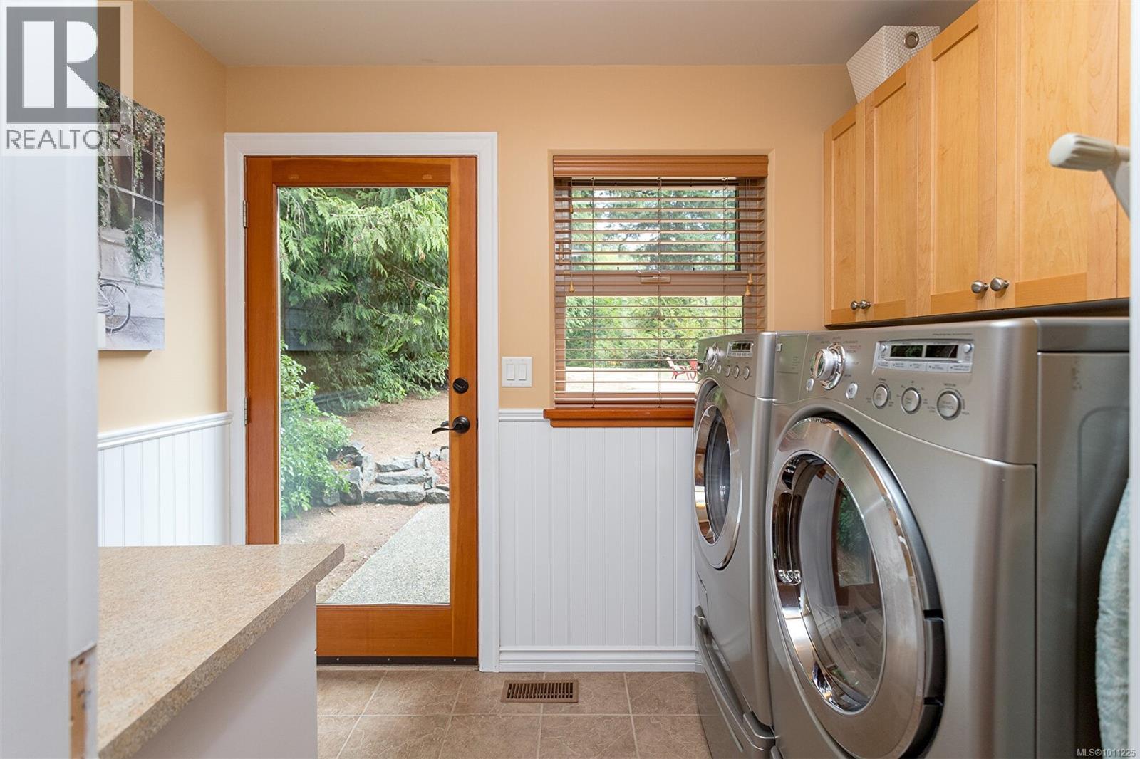Photo 32 of 1633 Cole Rd, Sooke BC