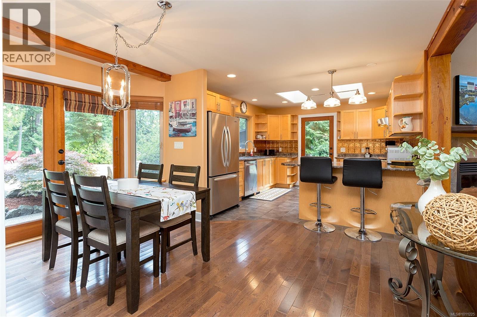 Photo 13 of 1633 Cole Rd, Sooke BC