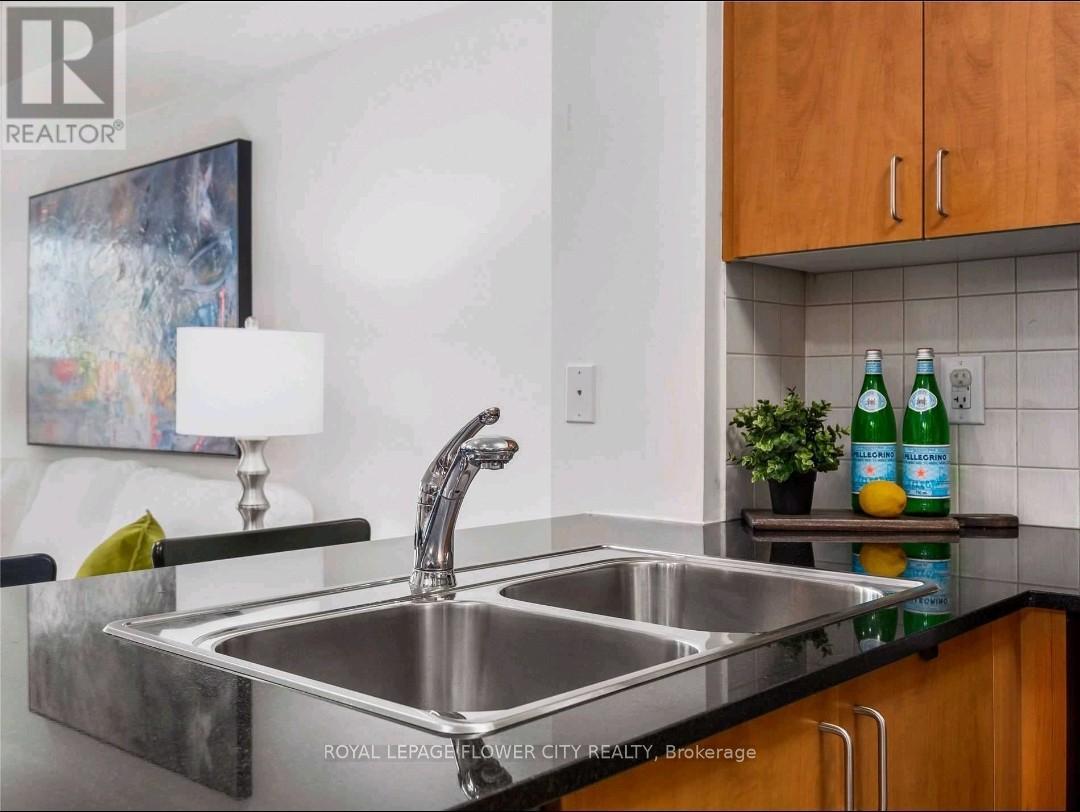 Photo 10 of 801 1070 Sheppard Avenue W, Toronto ON