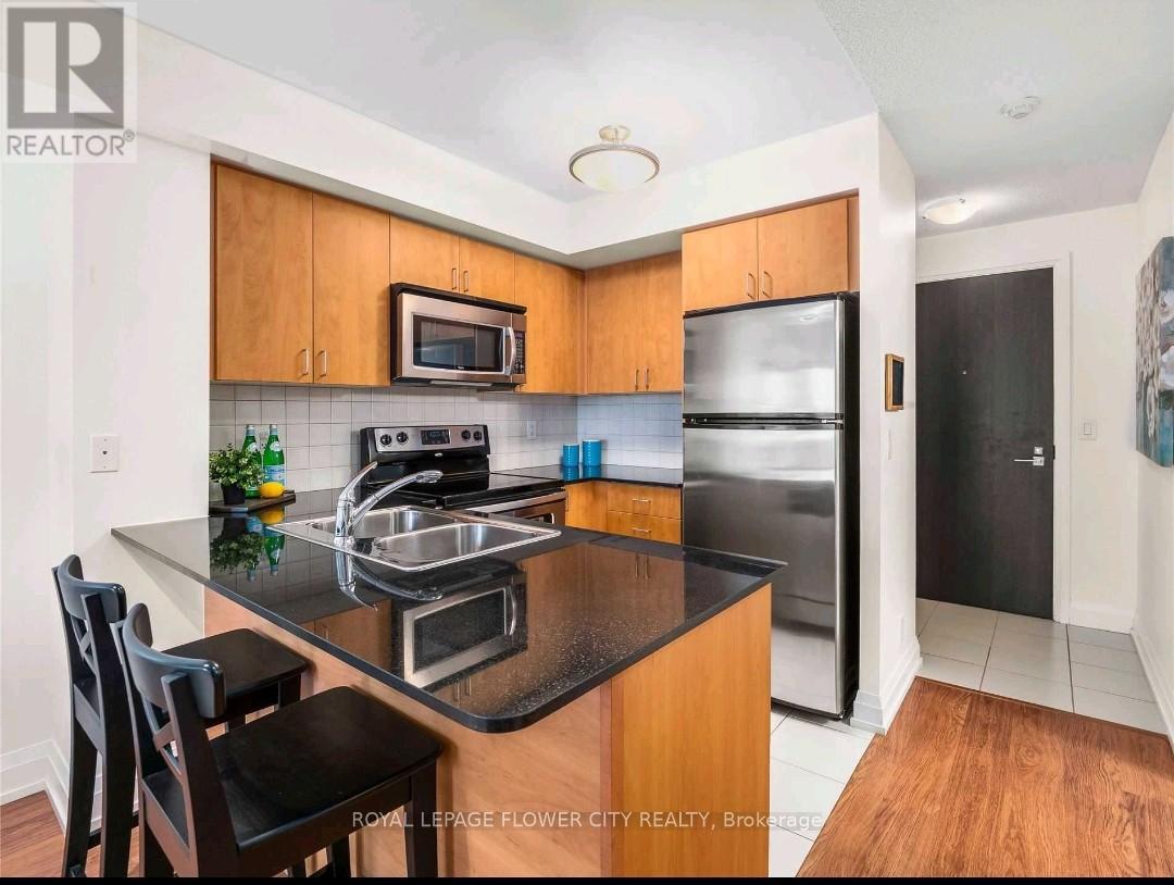 Photo 8 of 801 1070 Sheppard Avenue W, Toronto ON